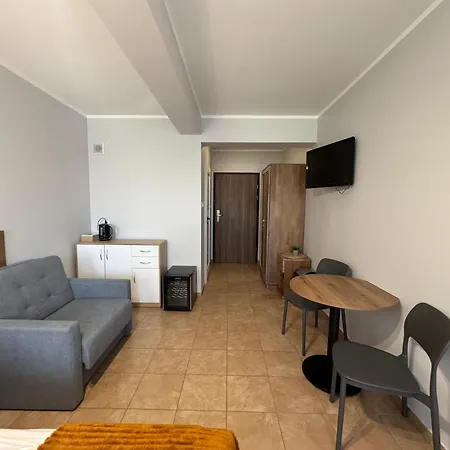 204 Planeta, 100 M Od Plazy, Centrum *