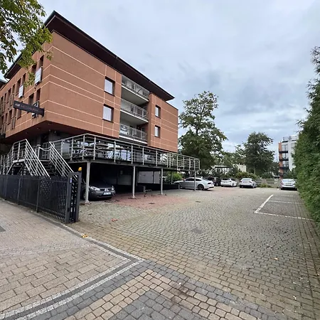 204 Planeta, 100 M Od Plazy, Centrum *