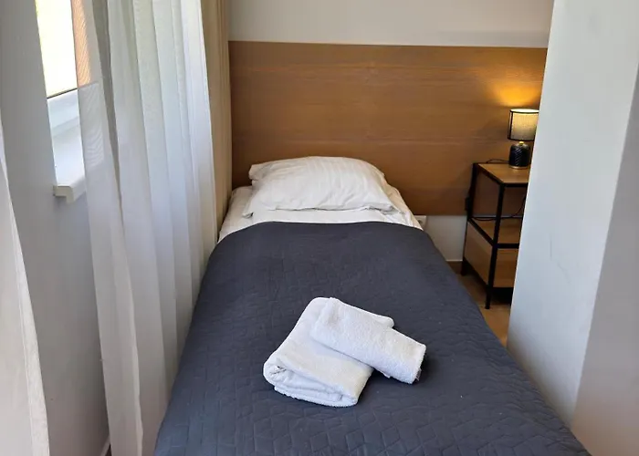 アパート 204 Planeta, 100 M Od Plazy, Centrum ミエルノ